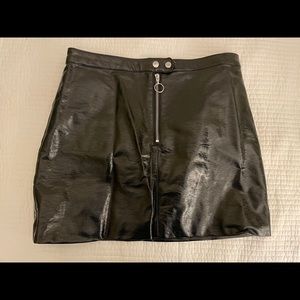 Fake leather mini skirt
